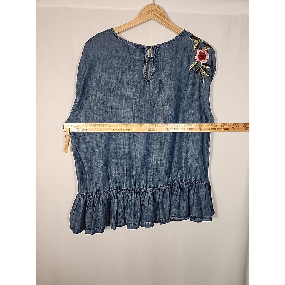 Chelsea & Theodore Peplum Embroidered Floral Top Chambray Blouse‎ Boho Womens L - Picture 12 of 13